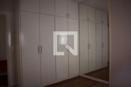 Casa à venda com 4 quartos, 330m² em Alphaville, Santana de Parnaíba