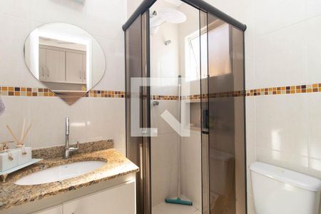 Banheiro da Suíte de casa de condomínio à venda com 3 quartos, 120m² em Vila Isolina Mazzei, São Paulo