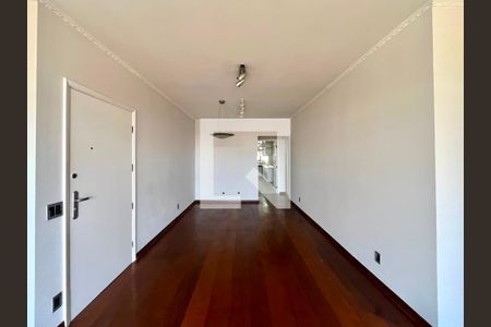 Sala de apartamento para alugar com 3 quartos, 140m² em Centro, Campinas