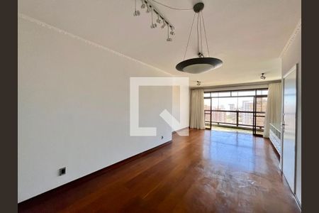 Sala de apartamento para alugar com 3 quartos, 140m² em Centro, Campinas