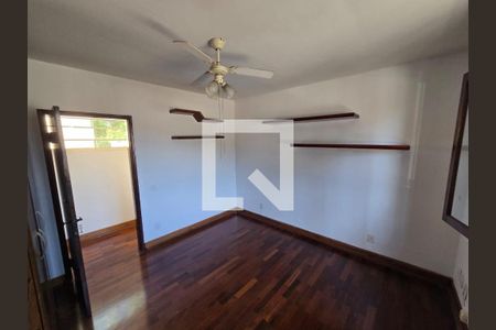 Foto 55 de casa para alugar com 4 quartos, 300m² em Alto de Pinheiros, São Paulo