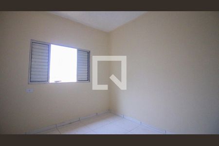 Quarto 2 de casa para alugar com 2 quartos, 50m² em Parque dos Bancarios, São Paulo