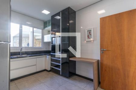 Casa à venda com 4 quartos, 291m² em Retiro, Nova Lima