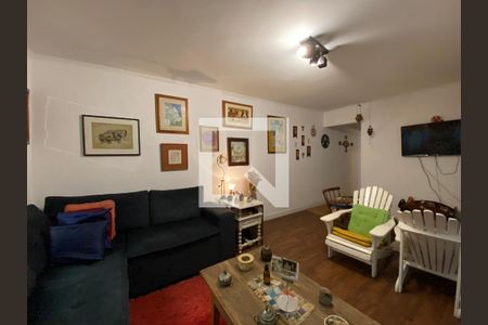 Sala de casa para alugar com 3 quartos, 185m² em Jardim Peri Peri, São Paulo