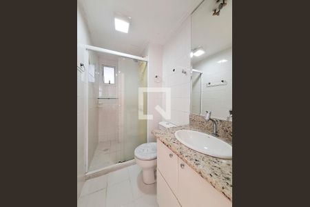 Banheiro de apartamento à venda com 3 quartos, 64m² em Carandiru, São Paulo