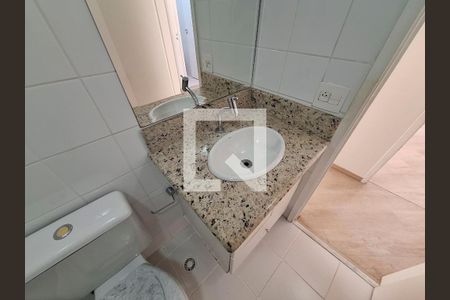 Banheiro de apartamento à venda com 3 quartos, 64m² em Carandiru, São Paulo