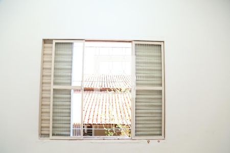 Detalhe do quarto do andar superior de casa para alugar com 2 quartos, 75m² em Parque Atheneu, Goiânia
