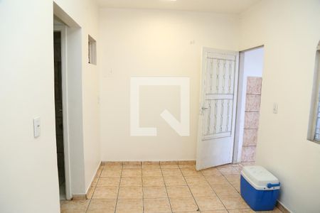 Cozinha de casa para alugar com 2 quartos, 75m² em Parque Atheneu, Goiânia