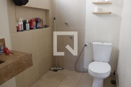 Banheiro da Suíte 1 de apartamento para alugar com 3 quartos, 77m² em Setor Bueno, Goiânia