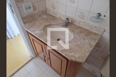 Banheiro de apartamento para alugar com 2 quartos, 54m² em Santana, São Paulo