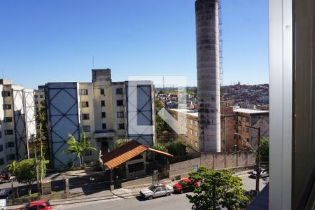 Vista da Sala de apartamento para alugar com 2 quartos, 54m² em Parque Pirajussara, Embu das Artes