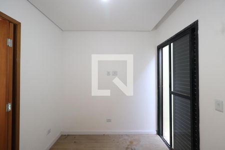 Suíte de casa para alugar com 3 quartos, 200m² em Penha de França, São Paulo