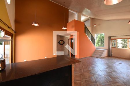 Casa para alugar com 4 quartos, 330m² em Santo Inácio, Curitiba