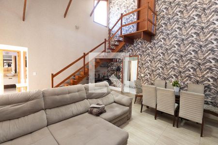 Sala  de casa à venda com 4 quartos, 240m² em Horto Florestal, São Paulo