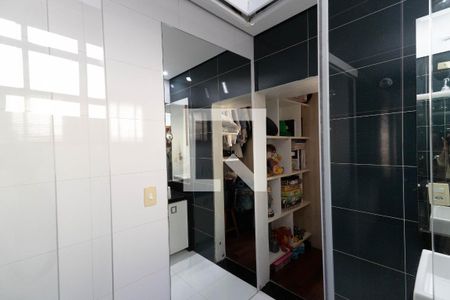 Banheiro da Suíte 1 de casa à venda com 4 quartos, 240m² em Horto Florestal, São Paulo