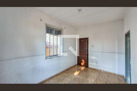 Sala de apartamento para alugar com 1 quarto, 70m² em Ramos, Rio de Janeiro