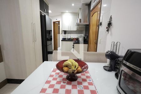 Sala de apartamento para alugar com 2 quartos, 96m² em Vila Cecilia Maria, Santo André