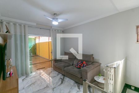 Casa para alugar com 4 quartos, 300m² em Jaqueline, Belo Horizonte