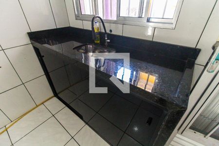Cozinha de casa para alugar com 1 quarto, 60m² em Itaim Paulista, São Paulo