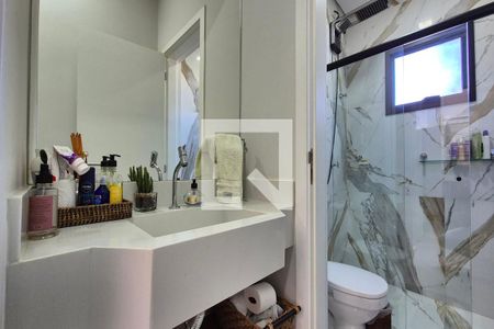 Banheiro de casa de condomínio à venda com 4 quartos, 350m² em Swiss Park, Campinas