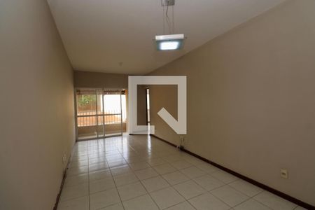 Sala de apartamento para alugar com 3 quartos, 75m² em Jardim Placaford, Salvador