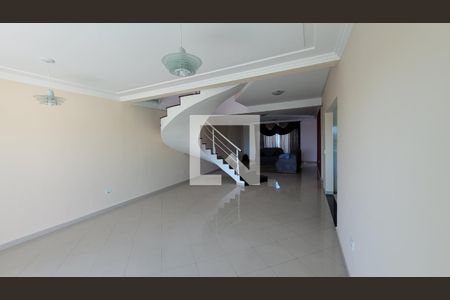 Sala jantar de casa de condomínio para alugar com 3 quartos, 300m² em Vila Monte Belo, Itaquaquecetuba