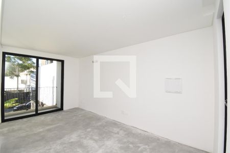 Suíte de casa de condomínio à venda com 3 quartos, 136m² em Guabirotuba, Curitiba