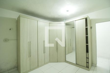 Quarto 2 de casa para alugar com 2 quartos, 65m² em Jardim Bandeirantes, São Paulo