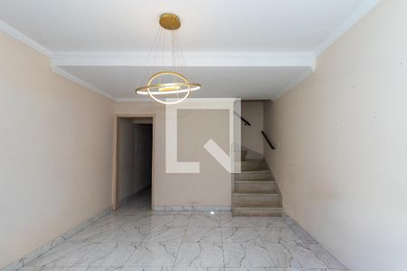 Sala de casa para alugar com 2 quartos, 82m² em Jardim Humaita, São Paulo
