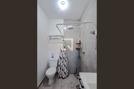 Banheiro da Suíte de casa à venda com 1 quarto, 150m² em Vila Independencia, São Paulo
