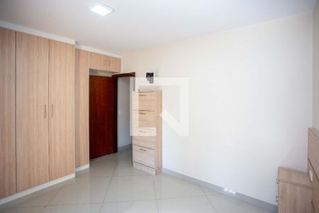 Quarto Suíte de casa para alugar com 3 quartos, 150m² em Taboão, Diadema