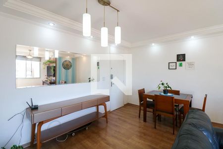 Sala de apartamento para alugar com 2 quartos, 60m² em Jardim Santa Josefina, São Paulo