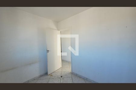 Quarto 02 de apartamento para alugar com 2 quartos, 46m² em Jardim das Oliveiras, Itaquaquecetuba