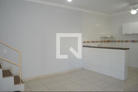 Sala de casa para alugar com 4 quartos, 240m² em Parque Anhanguera, Ribeirão Preto