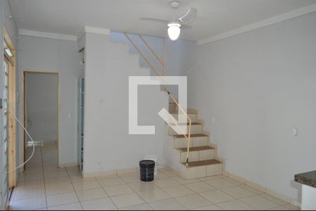 Sala de casa para alugar com 4 quartos, 240m² em Parque Anhanguera, Ribeirão Preto