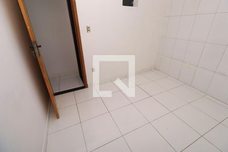 Quarto de casa para alugar com 1 quarto, 60m² em Cabula Vi, Salvador