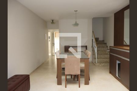 Sala de casa à venda com 3 quartos, 152m² em Vila Rica, São Paulo