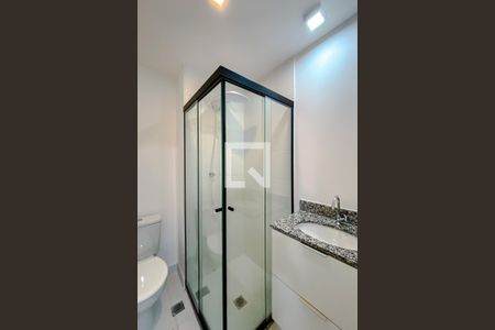 Banheiro de kitnet/studio para alugar com 1 quarto, 19m² em Brás, São Paulo
