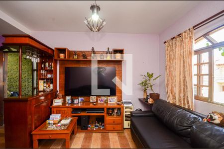 Sala de casa à venda com 4 quartos, 170m² em Vila Yara, São Paulo