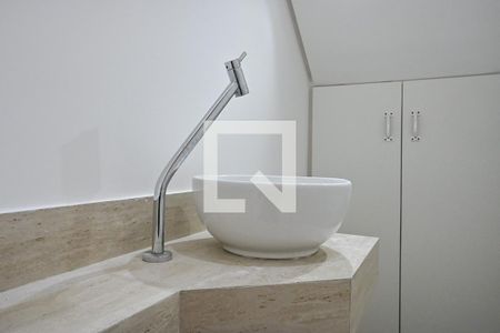 Lavabo de casa para alugar com 2 quartos, 200m² em Jardim Santa Terezinha, Taboão da Serra