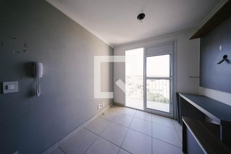 Sala/Cozinha e Área de Serviço de apartamento para alugar com 1 quarto, 29m² em Vila Ré, São Paulo
