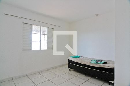 Quarto 2 de casa para alugar com 2 quartos, 150m² em Vila Santa Maria, São Paulo