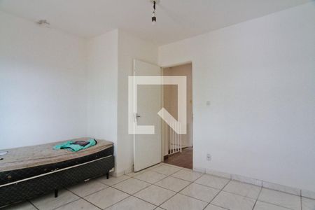 Quarto 2 de casa para alugar com 2 quartos, 150m² em Vila Santa Maria, São Paulo