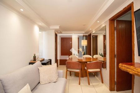 Sala de apartamento à venda com 2 quartos, 73m² em Vila Guedes, São Paulo
