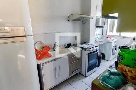 Cozinha  de apartamento à venda com 2 quartos, 56m² em Jardim Olinda, São Paulo