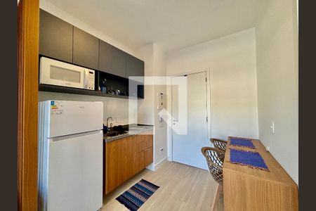 Cozinha  de kitnet/studio à venda com 1 quarto, 28m² em Pinheiros, São Paulo