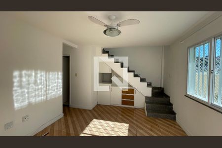 Sala de casa de condomínio à venda com 3 quartos, 95m² em Freguesia (ilha do Governador), Rio de Janeiro