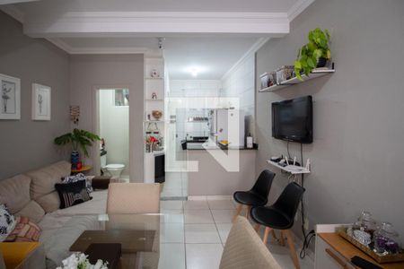 Sala de casa de condomínio à venda com 2 quartos, 71m² em São Cosme de Baixo, Belo Horizonte