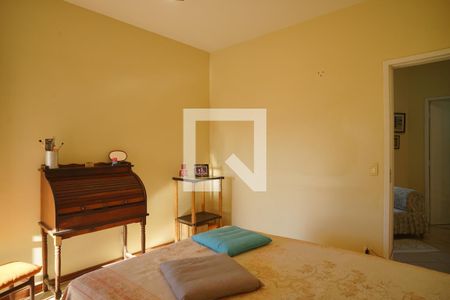 Quarto 1 de casa de condomínio para alugar com 5 quartos, 378m² em Flamengo, Maricá