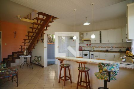 Cozinha de casa de condomínio para alugar com 5 quartos, 378m² em Flamengo, Maricá